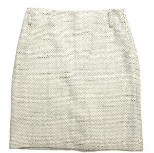 🌟 White House Black Market tweed skirt!